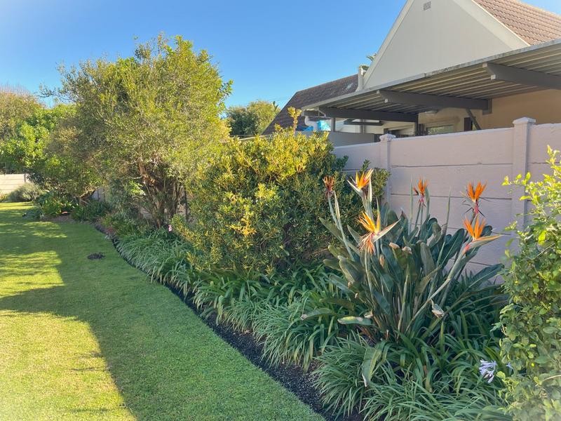 4 Bedroom Property for Sale in Heather Park Western Cape
